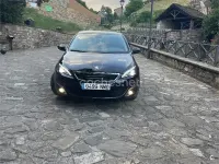 Usado Peugeot 308 Allure 110 CV (80 kW) 2015 Azul Berlina