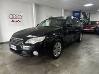 Usado Subaru Outback 245 CV (180 kW) 2008 Negro Familiar