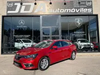 Usado Renault Mégane GrandTour Business 115 CV (84 kW) 2020 Granate Familiar