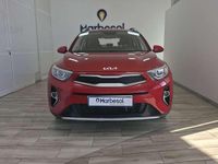 Usado Kia Stonic 101 CV (74 kW) 2022 Burdeos SUV