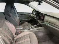 Usado Skoda Octavia RS 245 CV (180 kW) 2022 Negro Familiar