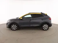 Usado Kia Stonic Gold 120 CV (88 kW) 2022 Gris SUV