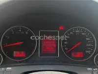 Usado Audi A4 150 CV (110 kW) 2001 Gris / plata Berlina