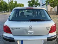 Usado Peugeot 307 110 CV (80 kW) 2003 Gris / plata Berlina