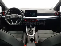 Usado Seat Arona FR 150 CV (110 kW) 2023 Gris / plata SUV