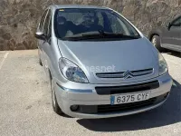 Usado Citroën Xsara Picasso Exclusive 117 CV (86 kW) 2004 Gris / plata Monovolumen