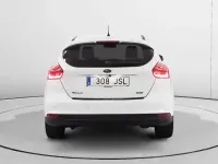 Begagnad Ford Focus Titanium 125 HK (91 kW) 2016 Vit Sedan