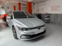 Usado VW Golf VIII R-line 150 CV (110 kW) 2023 Gris / plata Berlina