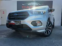 Usado Ford Kuga ST-Line 150 CV (110 kW) 2019 Gris / plata SUV