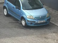Usado Citroën C3 61 CV (44 kW) 2003 Azul Berlina