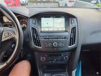 Usado Ford Focus Trend 125 CV (91 kW) 2018 Beige Berlina