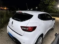 Usado Renault Clio III Collection 75 CV (55 kW) 2014 Blanco Berlina