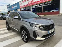 Usado Peugeot 3008 Allure 130 CV (95 kW) 2021 Gris / plata SUV
