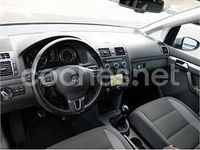 Usado VW Touran Advance 140 CV (102 kW) 2013 Gris / plata Monovolumen