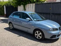 Usado Seat Ibiza Reference 100 CV (73 kW) 2007 Azul Utilitario
