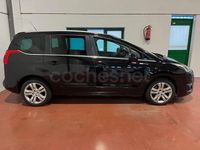 Usado Peugeot 5008 Active 120 CV (88 kW) 2015 Negro Monovolumen
