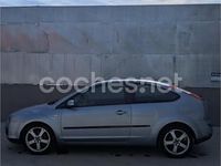 Usado Ford Focus Sport 115 CV (84 kW) 2005 Azul Berlina