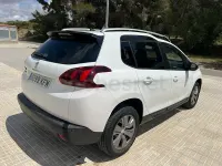 Usado Peugeot 2008 Style 100 CV (73 kW) 2017 Blanco SUV