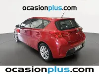 Usado Toyota Auris Active 124 CV (91 kW) 2014 Rojo Utilitario