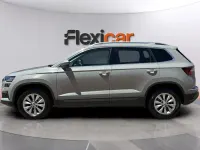 Usado Skoda Karoq 150 CV (110 kW) 2024 Gris SUV