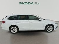 Usado Skoda Octavia G-TEC Ambition 131 CV (96 kW) 2024 Blanco Familiar