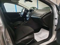 Usado Ford Focus Trend+ 120 CV (88 kW) 2018 Plateado Utilitario