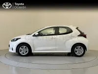Usado Toyota Yaris 125 CV (91 kW) 2023 Blanco Utilitario
