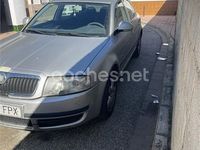 Usado Skoda Superb 115 CV (84 kW) 2007 Gris / plata Berlina