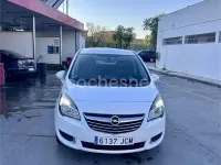 Usado Opel Meriva Excellence 110 CV (80 kW) 2015 Blanco Monovolumen