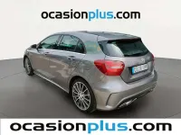 Usado Mercedes A180 109 CV (80 kW) 2018 Gris Utilitario