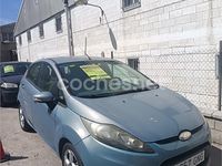 Usado Ford Fiesta Ambiente 68 CV (50 kW) 2009 Azul Utilitario