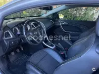 Usado Opel Astra GTC Sportive 165 CV (121 kW) 2011 Gris / plata Berlina