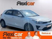 Usado Kia Rio 84 CV (61 kW) 2022 Blanco Berlina
