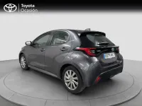Usado Toyota Yaris Hybrid Active 116 CV (85 kW) 2024 Gris grafito Berlina