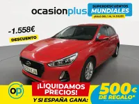 Usado Hyundai i30 110 CV (80 kW) 2018 Rojo Berlina