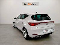 Usado Seat Leon FR 116 CV (85 kW) 2025 Blanco Berlina