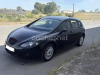 Usado Seat Leon Ecomotive 105 CV (77 kW) 2008 Negro Utilitario