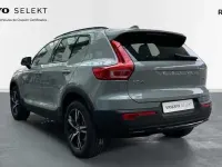 Nuevo Volvo XC40 Plus 2025 Gris SUV