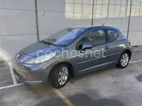 Usado Peugeot 207 110 CV (80 kW) 2006 Azul Berlina