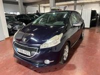 Usado Peugeot 208 Allure 92 CV (67 kW) 2014 Negro Utilitario