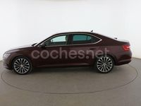 Usado Skoda Superb LAURIN & KLEMENT 192 CV (141 kW) 2015 Rojo Berlina