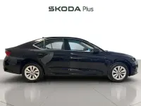 Usado Skoda Octavia Selection 150 CV (110 kW) 2025 Negro