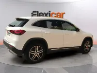 Usado Mercedes GLA200 150 CV (110 kW) 2021 Blanco SUV