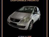 Usado Mercedes A180 Avantgarde 109 CV (80 kW) 2009 Gris Utilitario