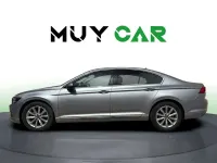 Usado VW Passat Executive 122 CV (89 kW) 2022 Gris Familiar