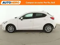 Käytetty Mazda 2 Style 90 HP (66 kW) 2018 Valkoinen Viistoperä