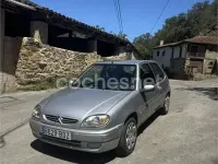Usado Citroën Saxo 75 CV (55 kW) 2001 Gris / plata Utilitario