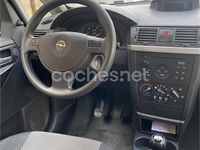 Usado Opel Meriva Enjoy 75 CV (55 kW) 2004 Negro Monovolumen