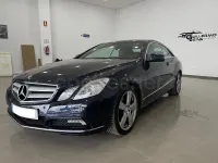 Usado Mercedes E500 Avantgarde 388 CV (285 kW) 2010 Azul Coupe
