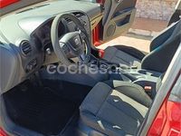 Usado Seat Leon 90 CV (66 kW) 2010 Rojo Utilitario